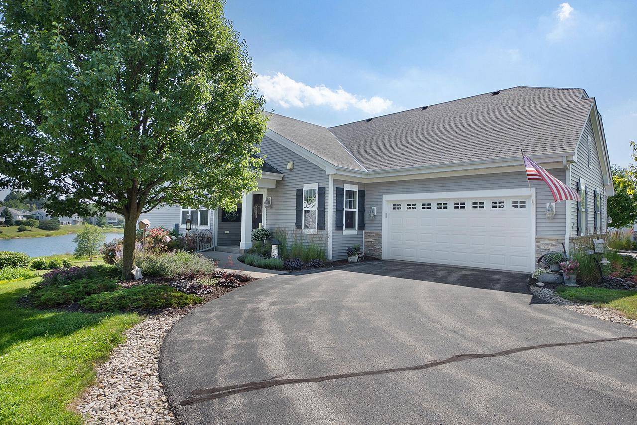 N54W35393 Coastal AVENUE, Oconomowoc, WI 53066