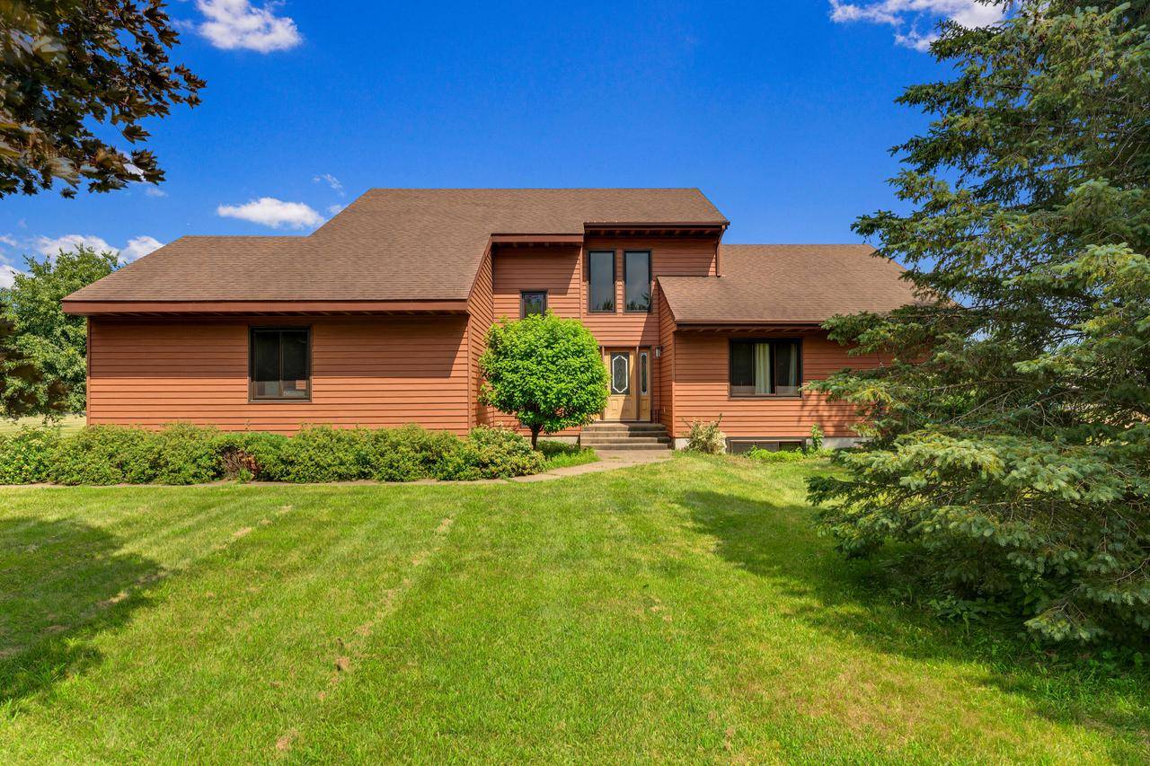 N8724 Garfield ROAD, Holmen, WI 54636
