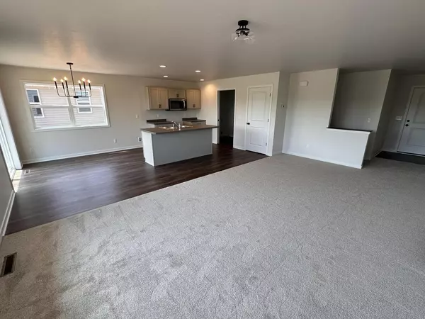 Sheboygan Falls, WI 53085,923 Sully WAY