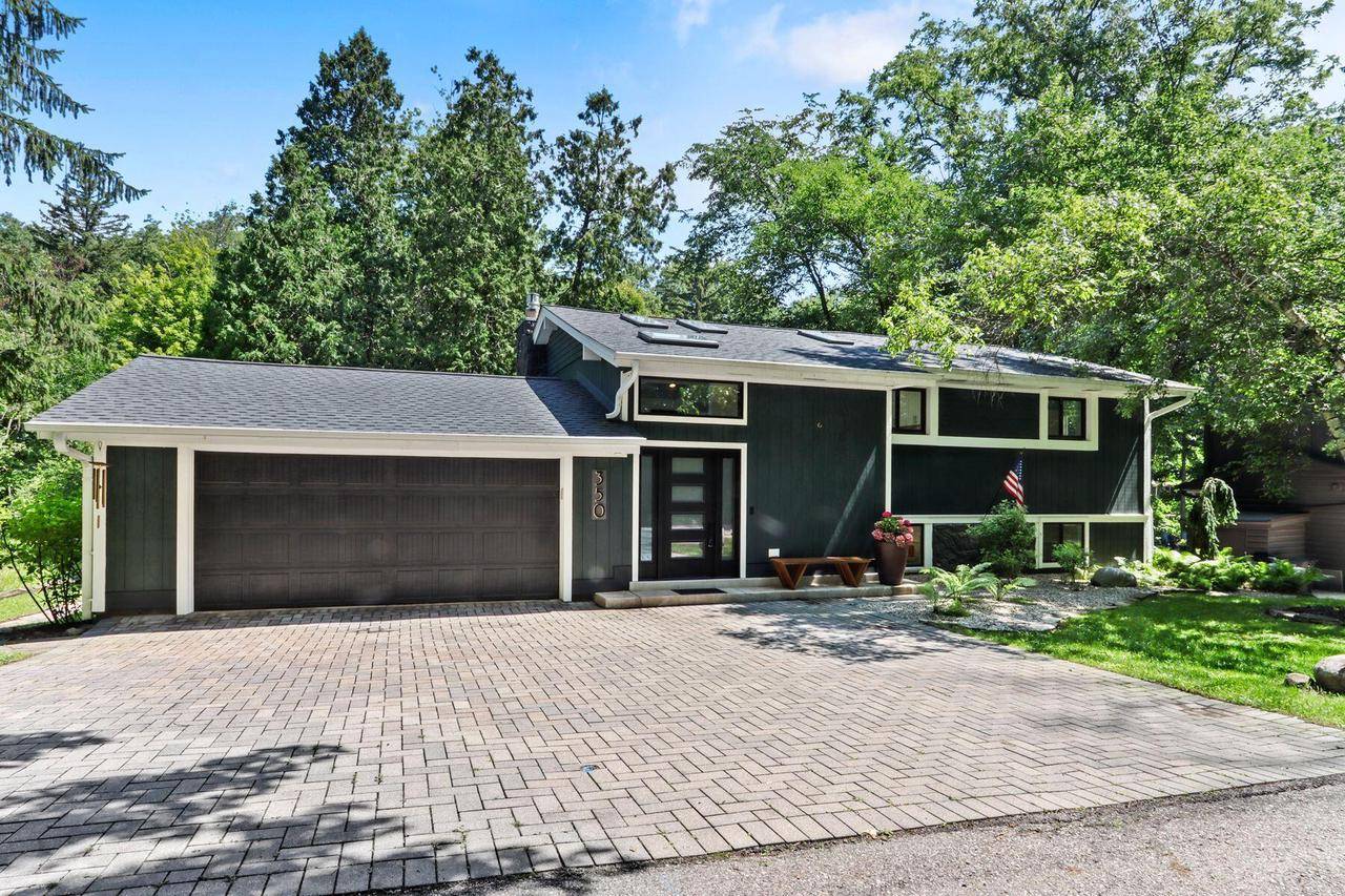 350 S Lower Gardens ROAD, Fontana, WI 53125