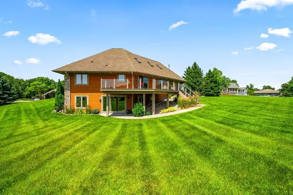 North Prairie, WI 53153,229 Cypress POINT