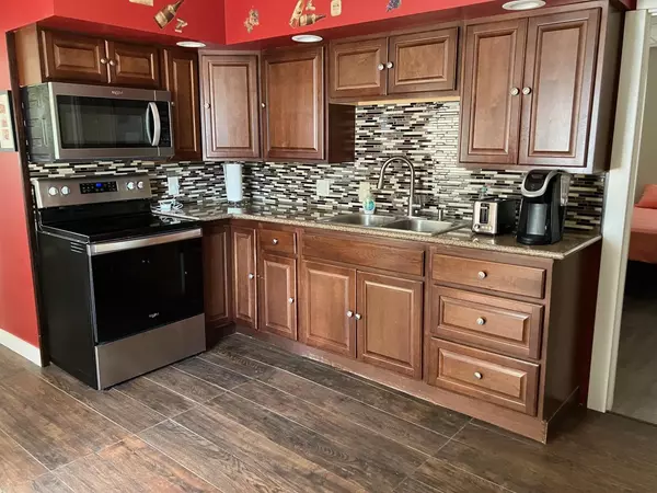 Two Rivers, WI 54241,1619 24th STREET