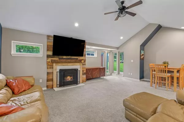 Hubertus, WI 53033,793 S Shore DRIVE