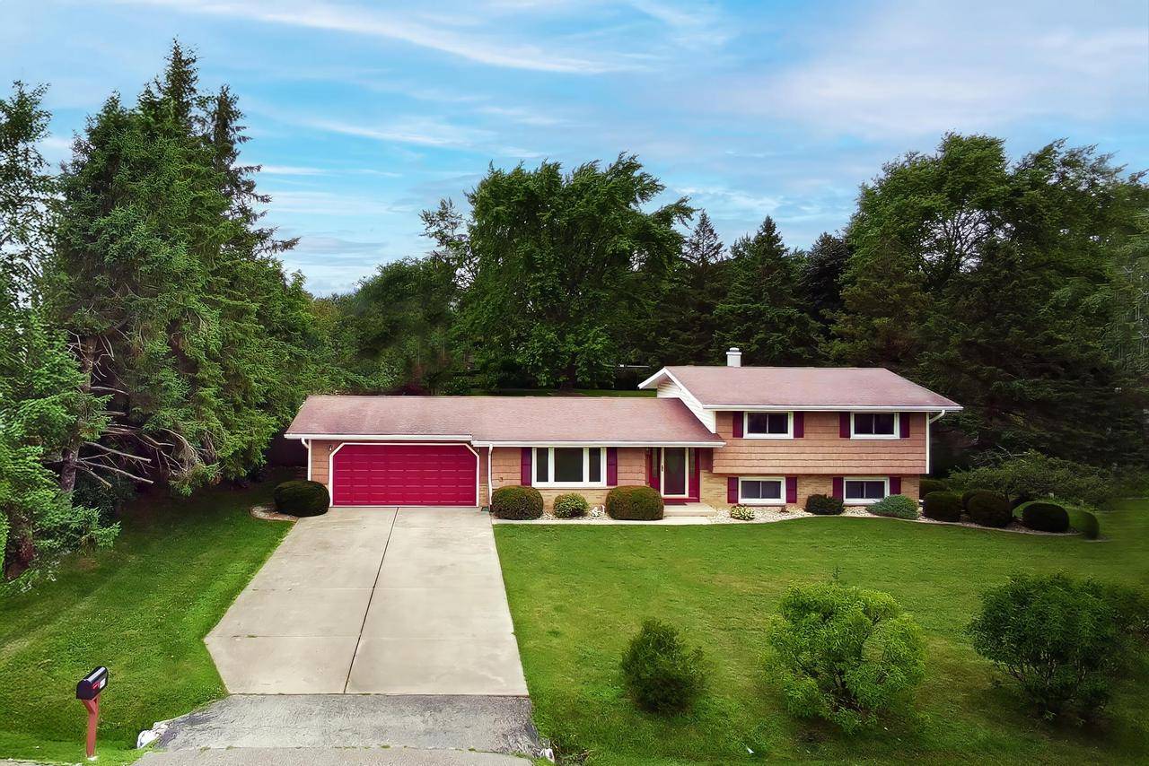 9406 14th STREET, Kenosha, WI 53144