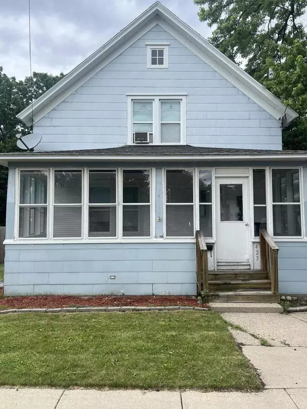 423 S 4th STREET E, Fort Atkinson, WI 53538