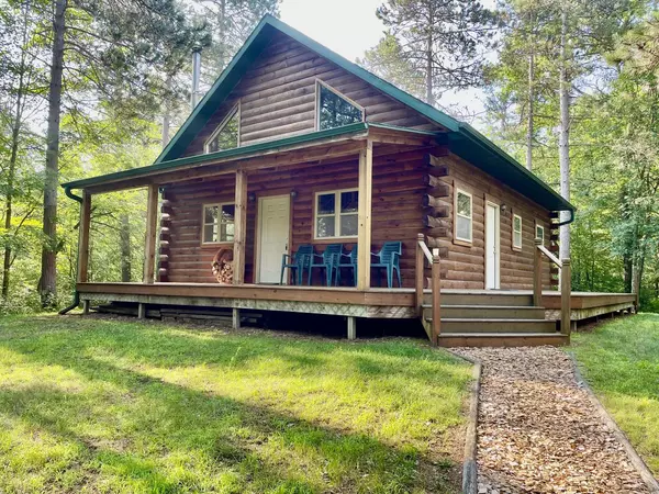 W10747 Natures TRAIL, Crivitz, WI 54114