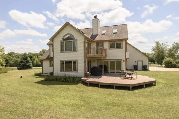 Mukwonago, WI 53149,S93W31636 Gena DRIVE