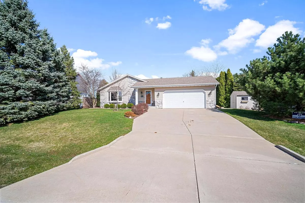 Oak Creek, WI 53154,8070 S Long Meadow DRIVE