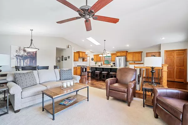 Oak Creek, WI 53154,8070 S Long Meadow DRIVE