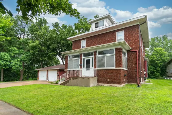 La Crosse, WI 54601,903-907 Zeisler STREET