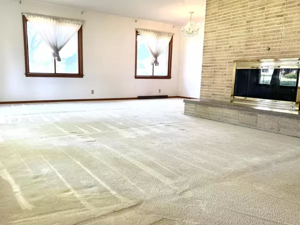 West Allis, WI 53227,3232 S 119th STREET