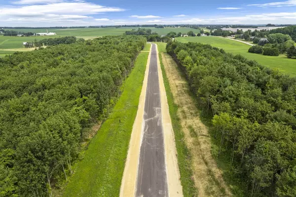 L9 Jay Drive, Dodgeville, WI 53533