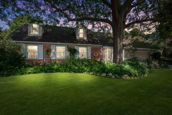 414 Hillcrest COURT, Port Washington, WI 53074