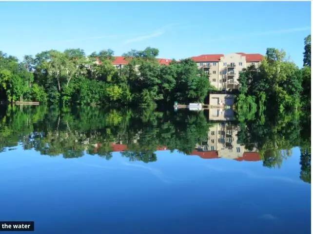 Okauchee, WI 53069,N51W34861 Wisconsin AVENUE #3116