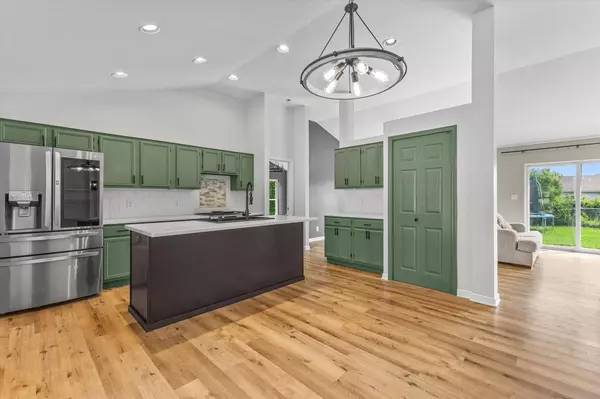 Oak Creek, WI 53154,8354 S Shepard AVENUE