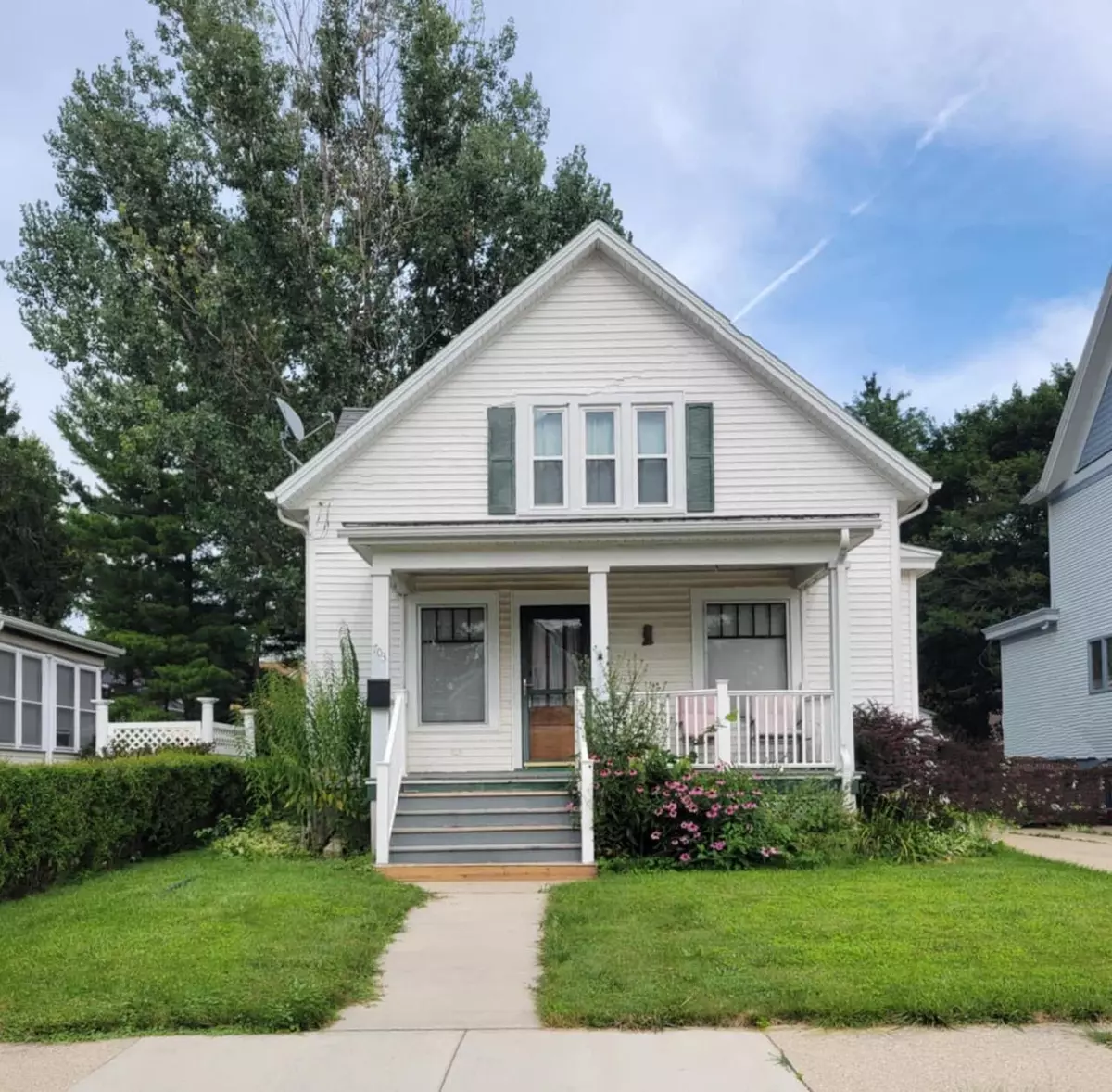 Watertown, WI 53094,703 S 10th STREET