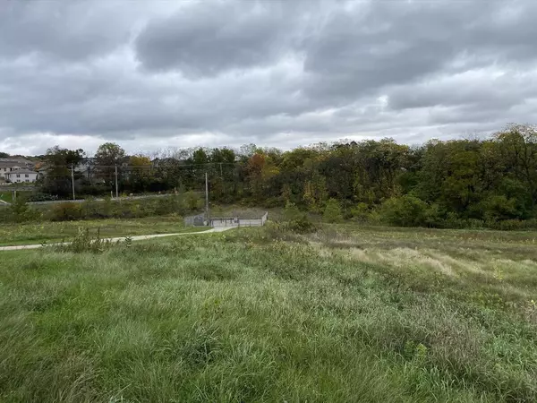 Blue Mounds, WI 53517,10813 Village Circle