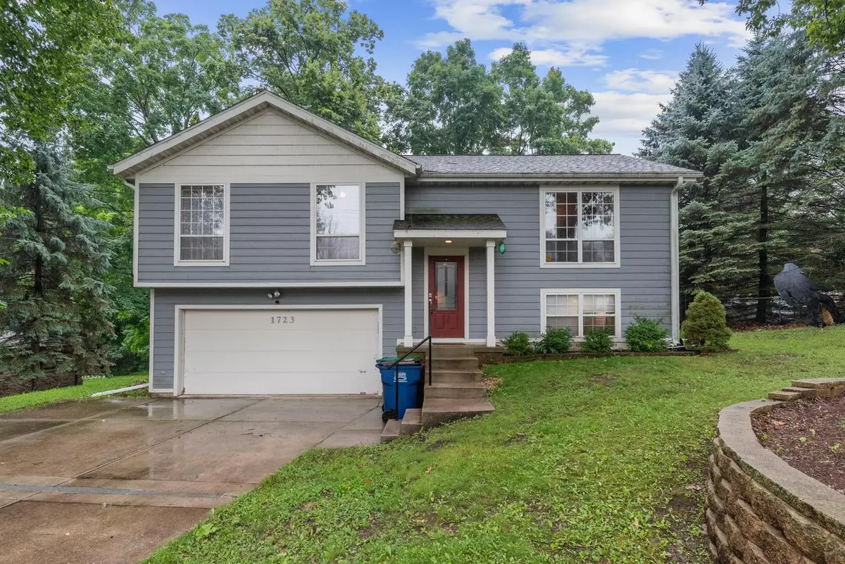 Grafton, WI 53024,1723 Falls ROAD