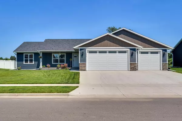 1819 Arches DRIVE, Holmen, WI 54636