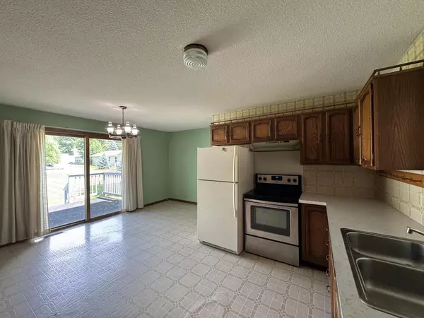 La Crescent, MN 55947,106 Fireside COURT