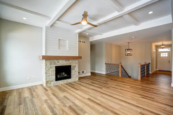 Cottage Grove, WI 53527,413 E School Rd