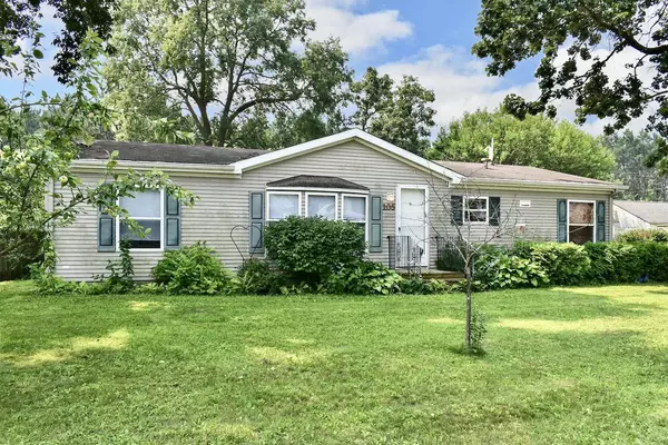 105 Wisconsin AVENUE, Cochrane, WI 54622