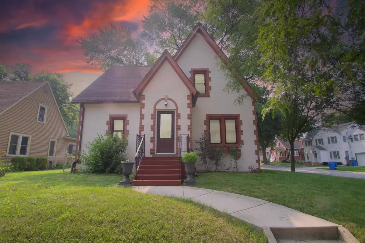 Watertown, WI 53094,140 Riverlawn AVENUE