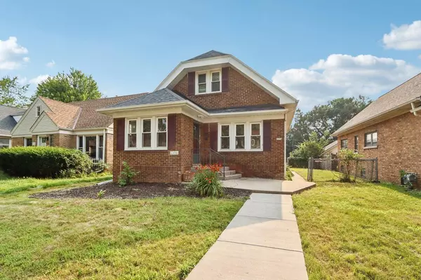2356 S 57th STREET, West Allis, WI 53219