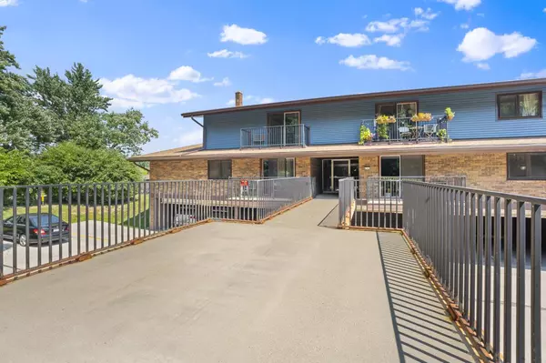 8500 W Waterford AVENUE #7, Milwaukee, WI 53228