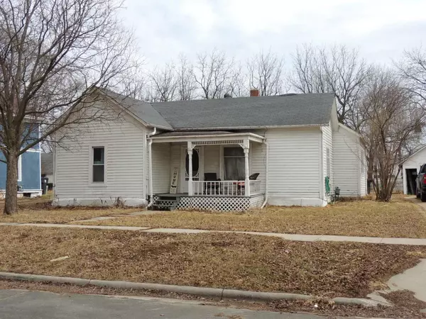 311 Pleasant St, Clinton, WI 53525