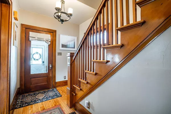 West Allis, WI 53214,1556 S 73rd STREET