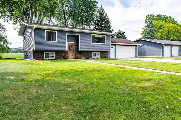 Holmen, WI 54636,1612 Viking AVENUE
