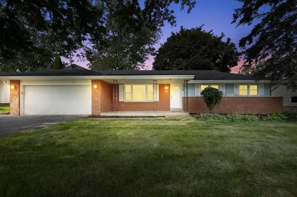 4651 N 110th STREET, Wauwatosa, WI 53225