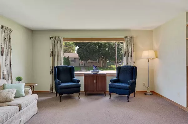 La Crescent, MN 55947,234 4th STREET N