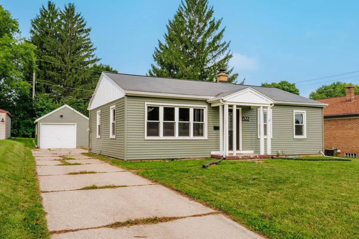 West Bend, WI 53090,1522 N 10th STREET