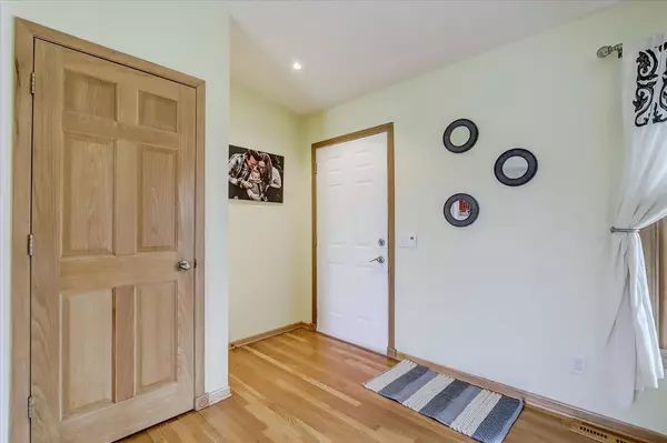 Cottage Grove, WI 53527,431 W Clover Ln