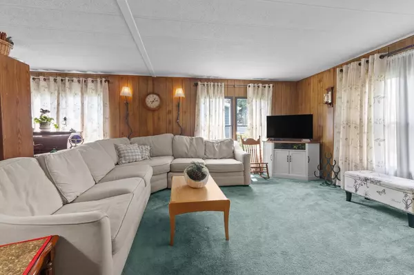 Elkhorn, WI 53121,818 S Eastown Manor