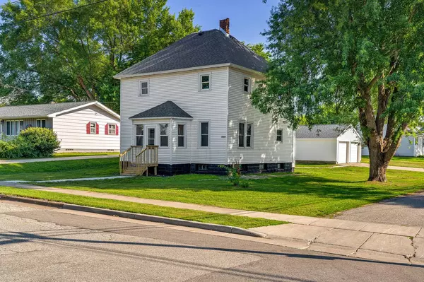 15695 E 2nd STREET, Ettrick, WI 54627