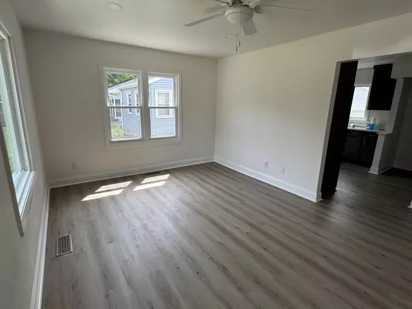 Greenfield, WI 53220,5241 S 51st STREET