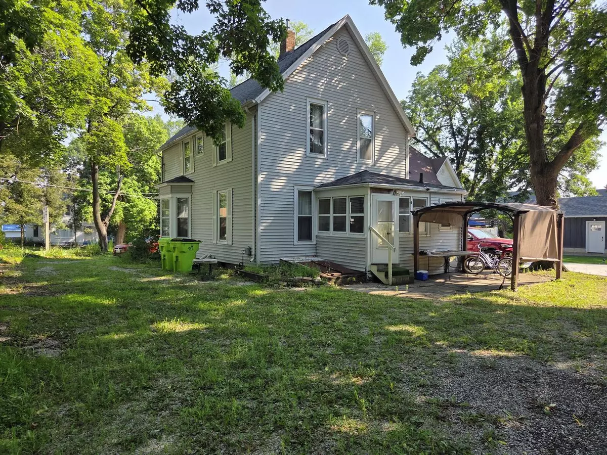 Williams Bay, WI 53191,109 W Geneva STREET
