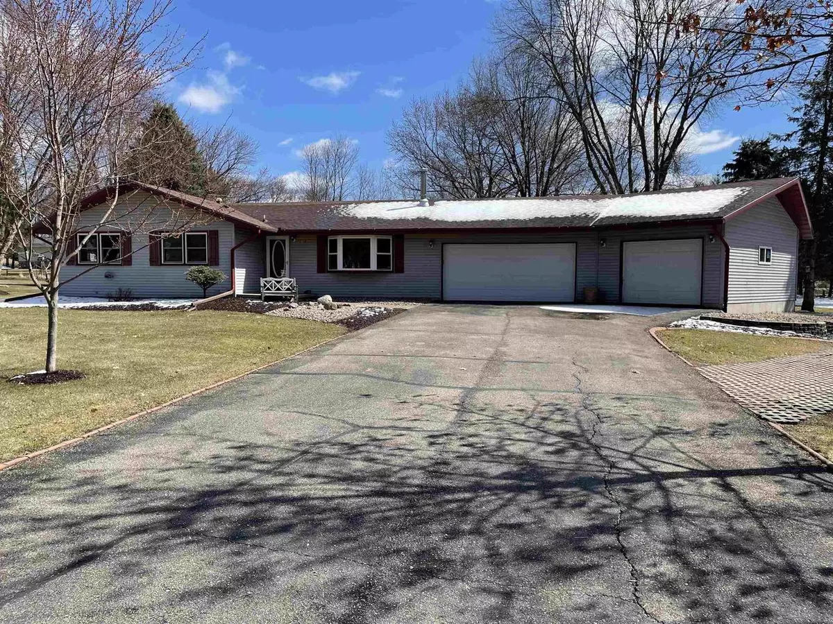 Waunakee, WI 53597,5100 Vienna Dr