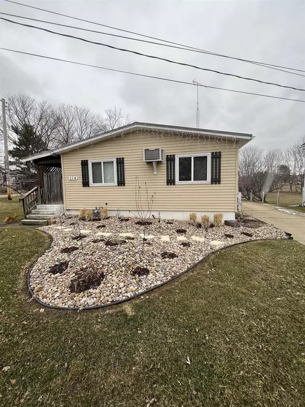 Rock Springs, WI 53961,214 Madison St