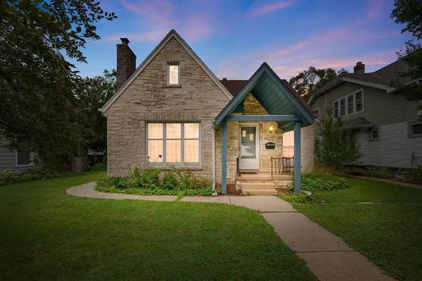 3317 S 46th STREET, Milwaukee, WI 53219