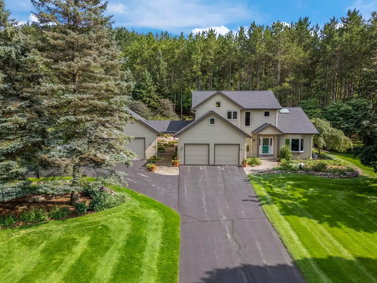 Hubertus, WI 53033,1224 Maggie WAY