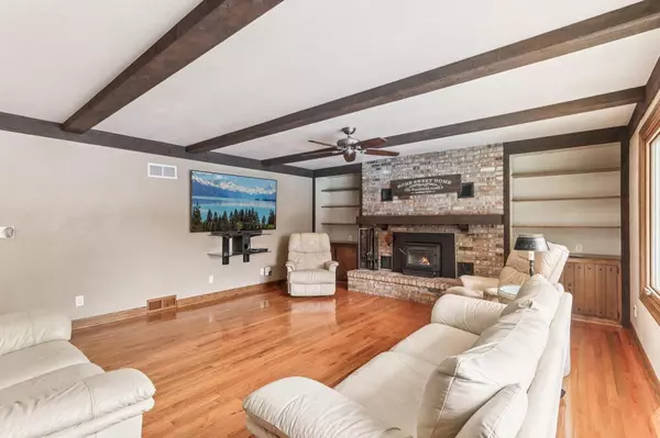 Waukesha, WI 53188,503 S Comanche LANE