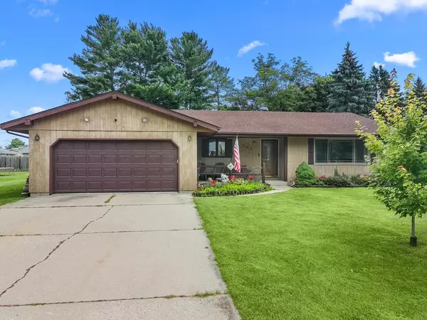 629 W Estate COURT, Elkhorn, WI 53121