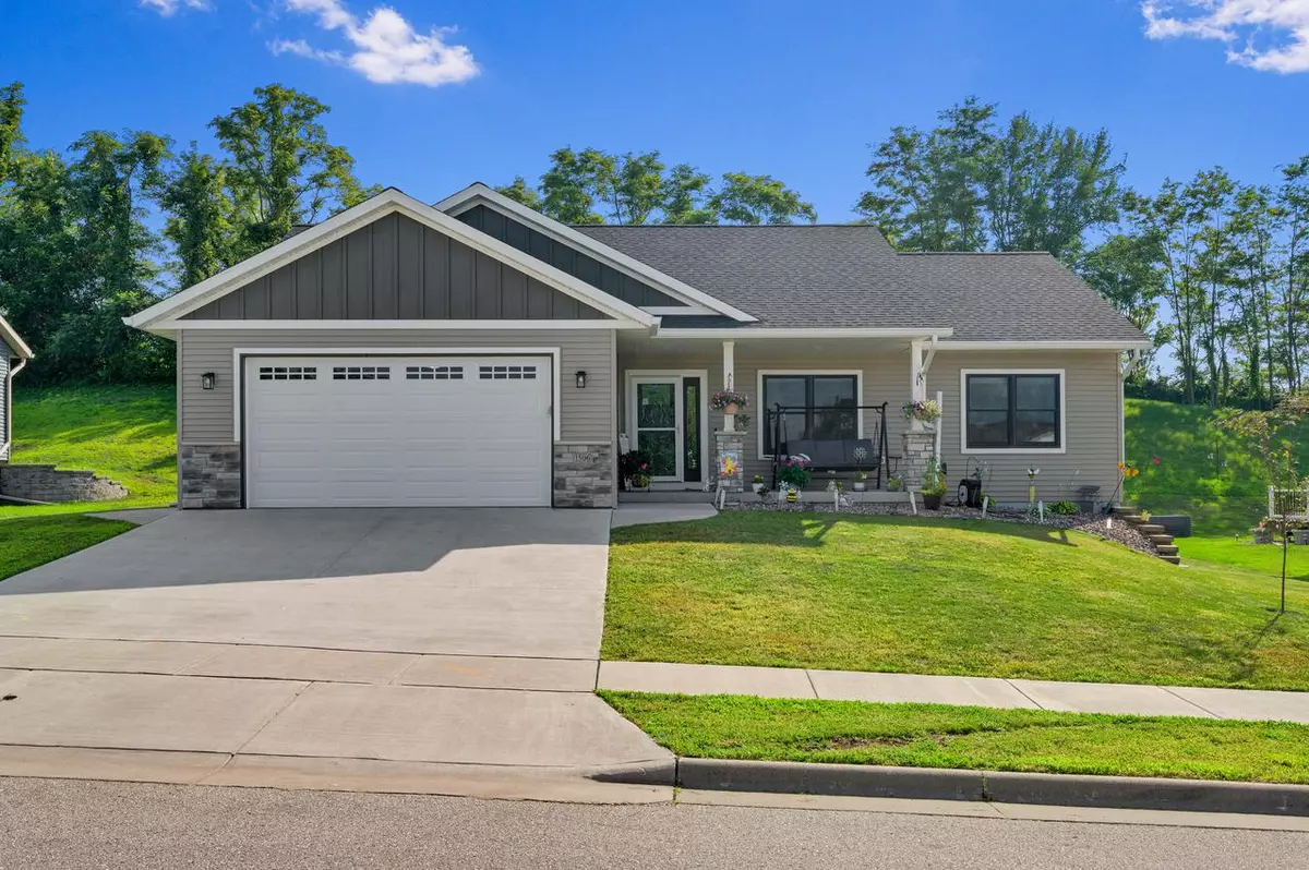 Holmen, WI 54636,1506 Cherry LANE S