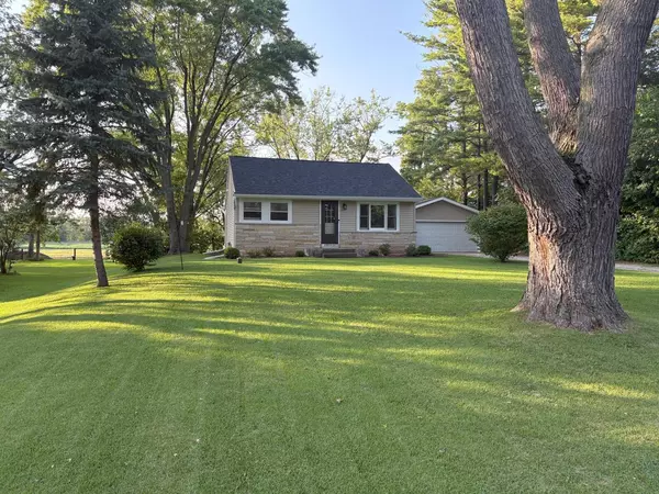 W1306 N Blue Spring Lake DRIVE, Palmyra, WI 53156