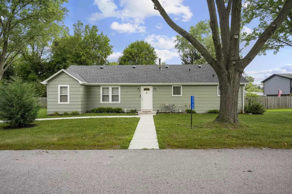 Salem, WI 53168,23706 81st STREET