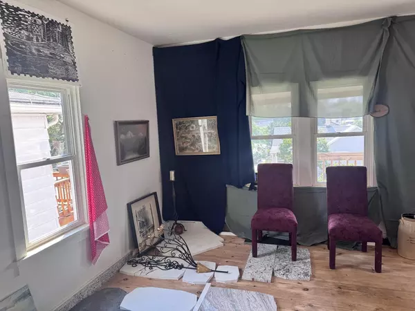 Sheboygan, WI 53081,709 N 4th STREET